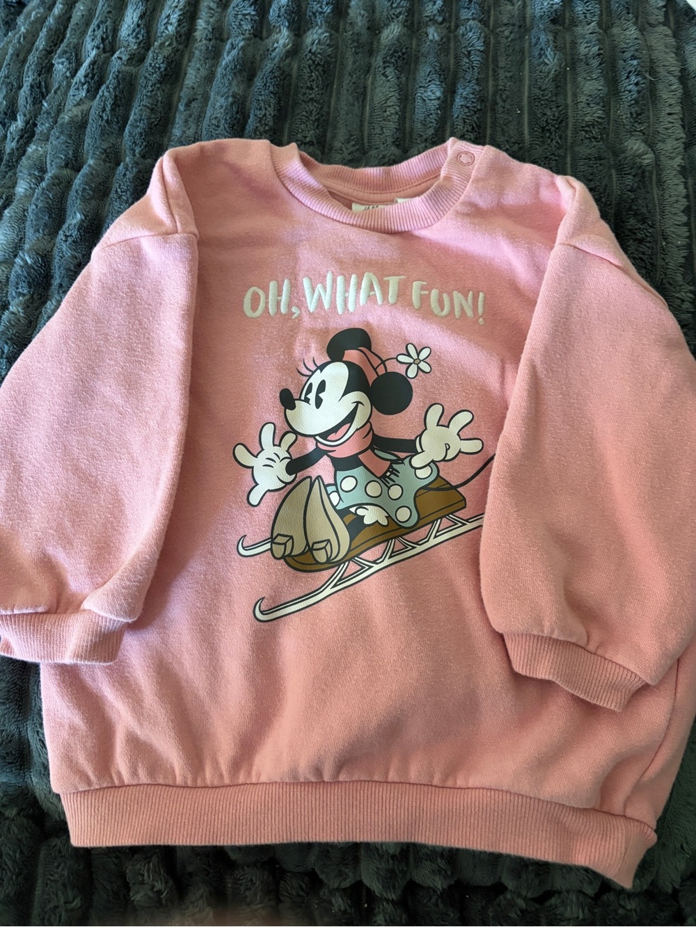 H&M Pink Minnie Mouse Sledding Graphic Sweatshirt for Toddler